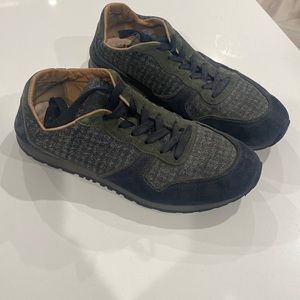 Tod’s Mens sneakers size 9